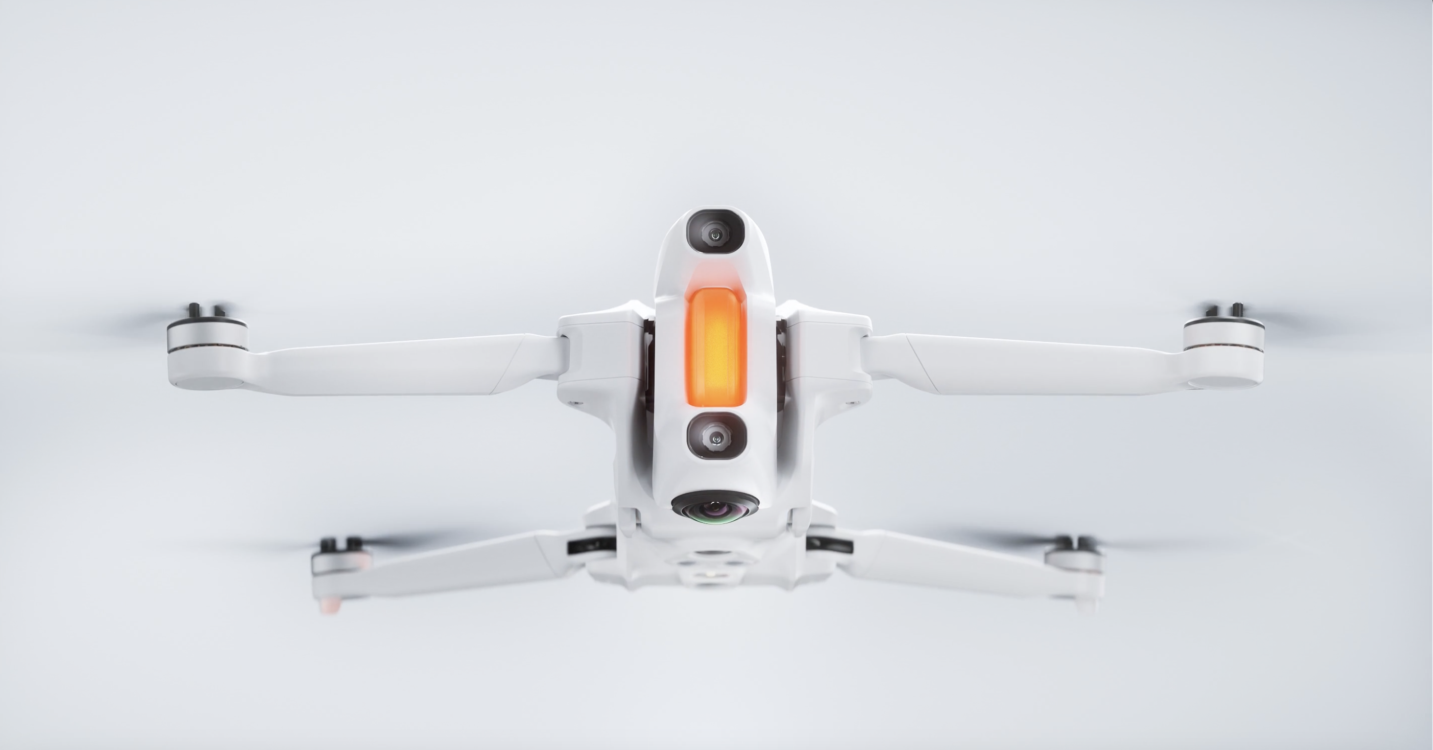 全球首款全景无人机发布，多视角采集进入一体化时代